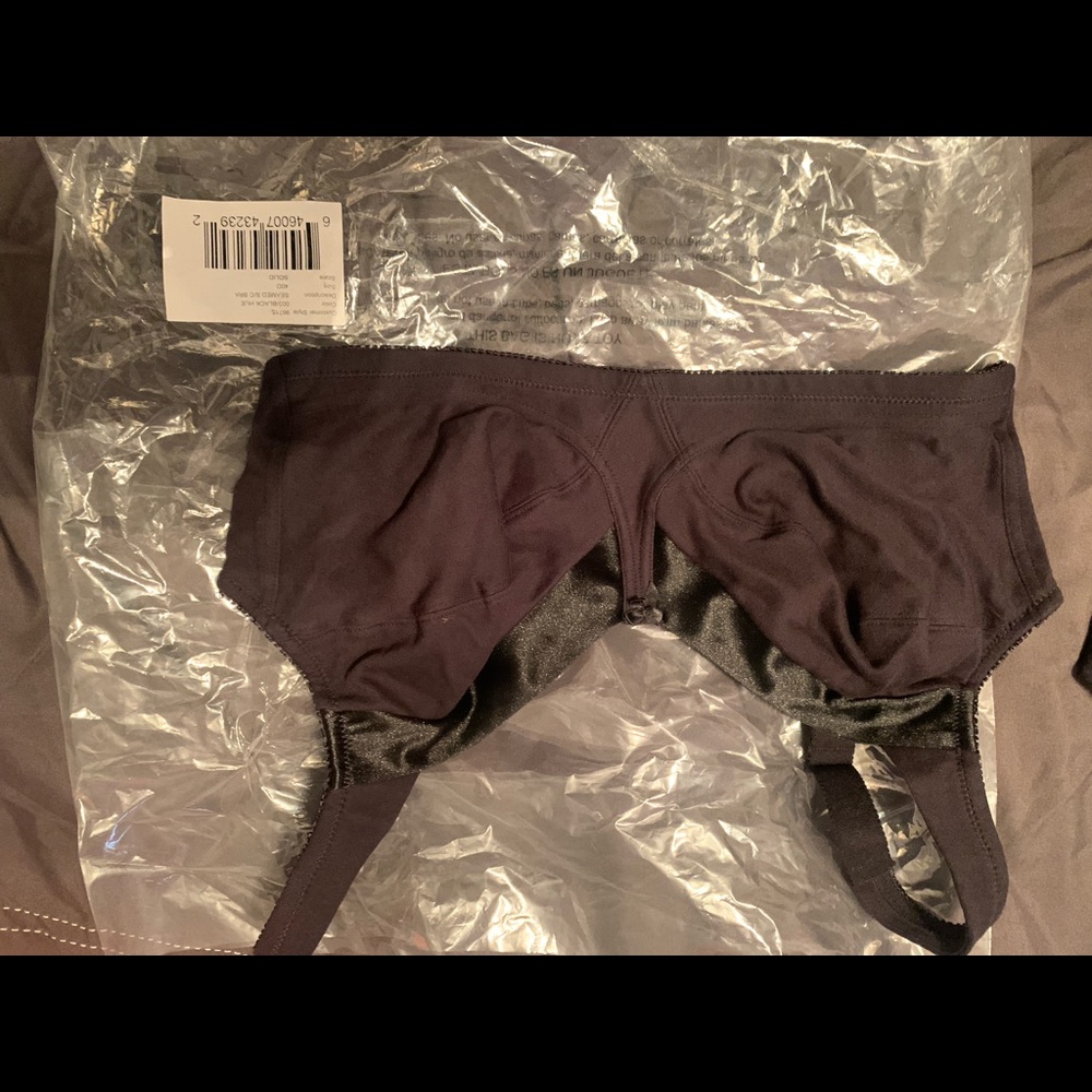 2 Bras Olive Brawlette and Blk